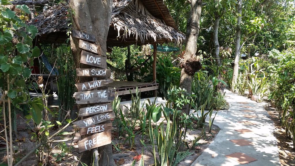 Garden Guesthouse Kampong Chhnang Exterior photo